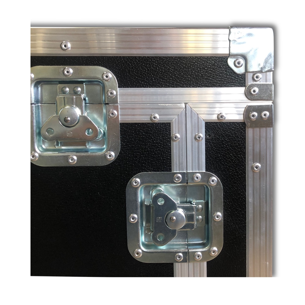 » DiGiCo Quantum112 dreiteiliges Flightcase « DiGiCo Quantum112 dreiteiliges Flightcase